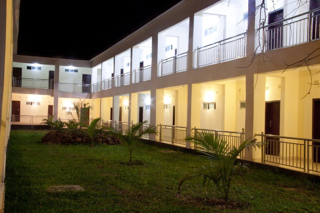 Chamba Valley Exotic Hotel ลุซากา ภายนอก รูปภาพ