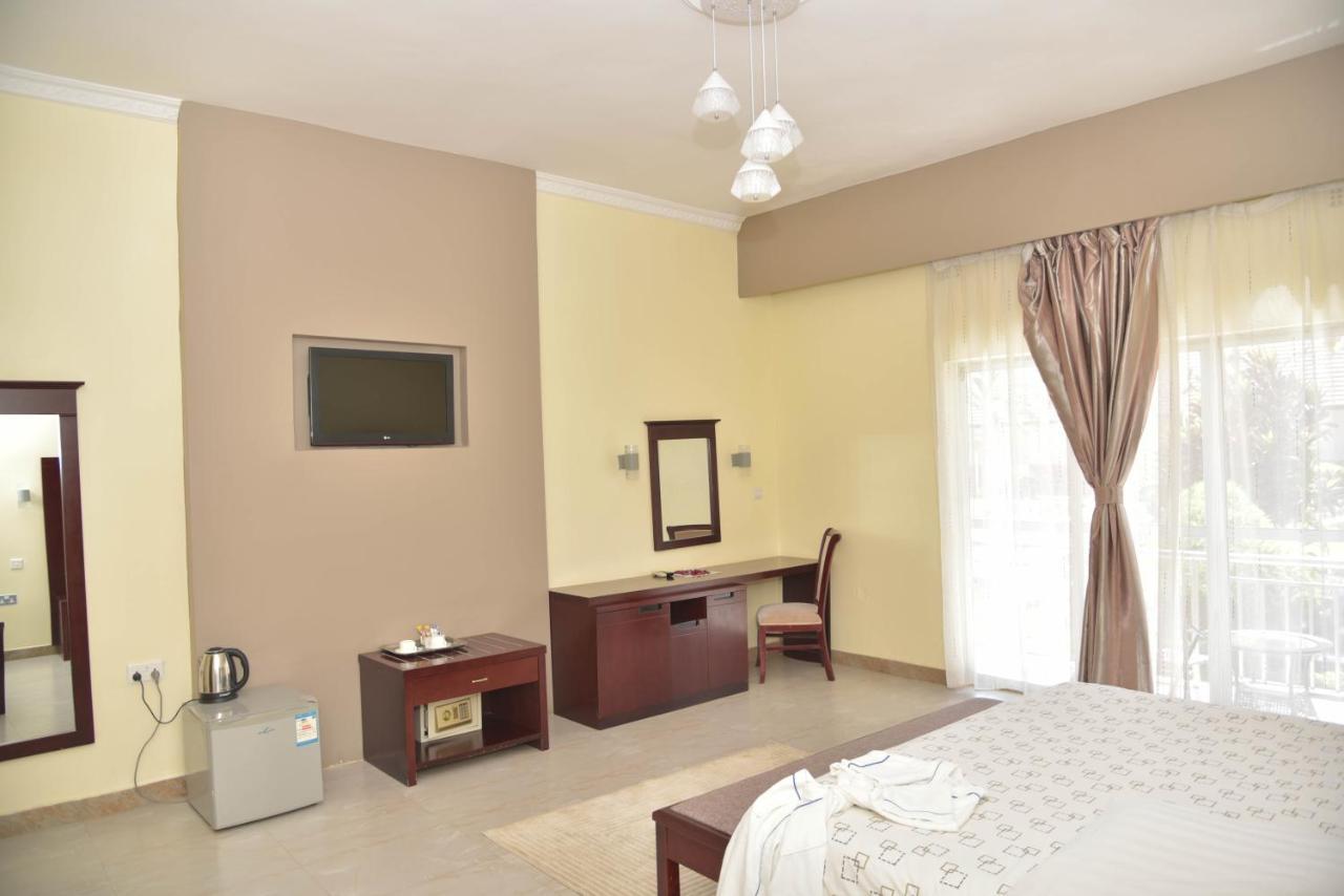 Chamba Valley Exotic Hotel ลุซากา ภายนอก รูปภาพ