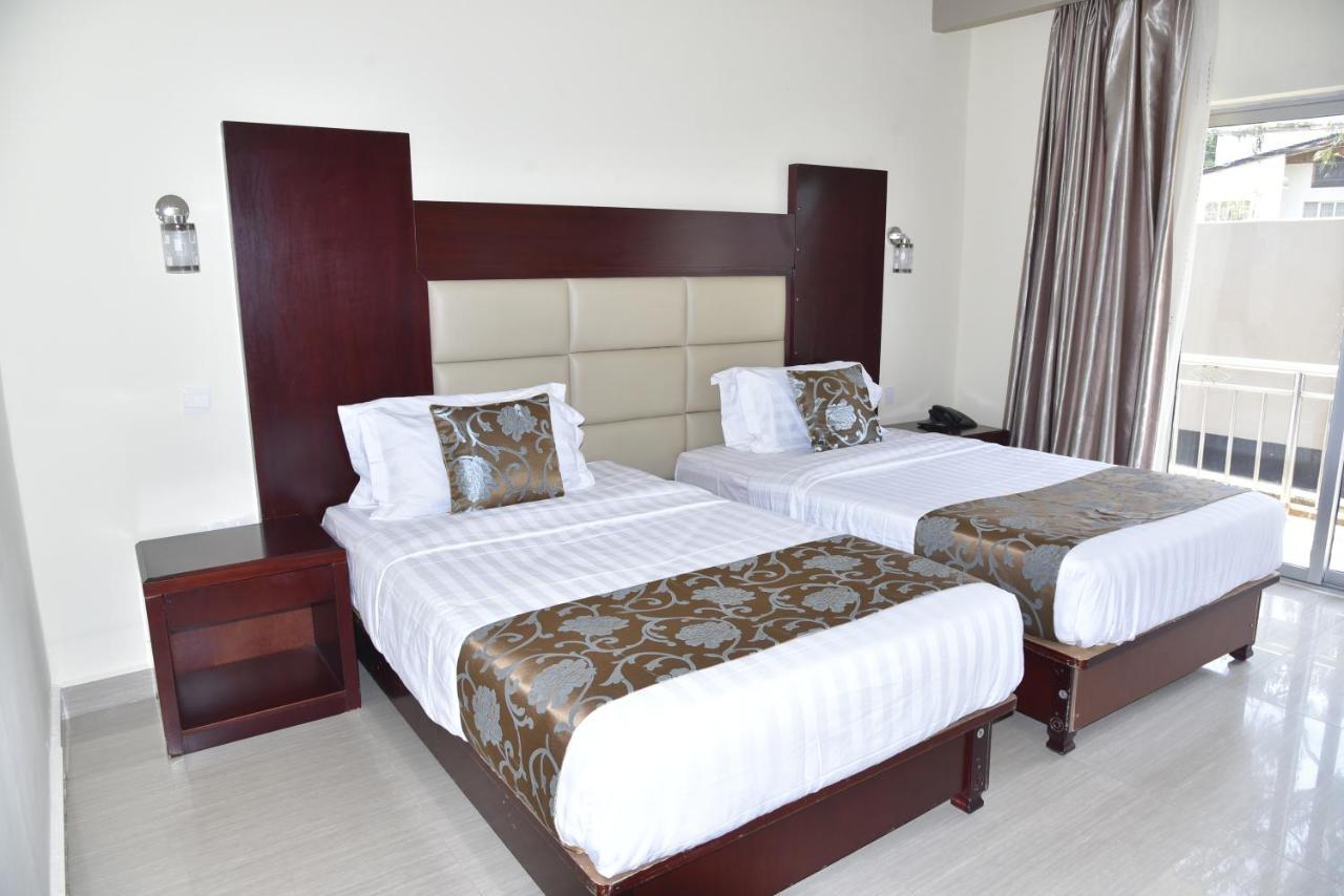 Chamba Valley Exotic Hotel ลุซากา ภายนอก รูปภาพ