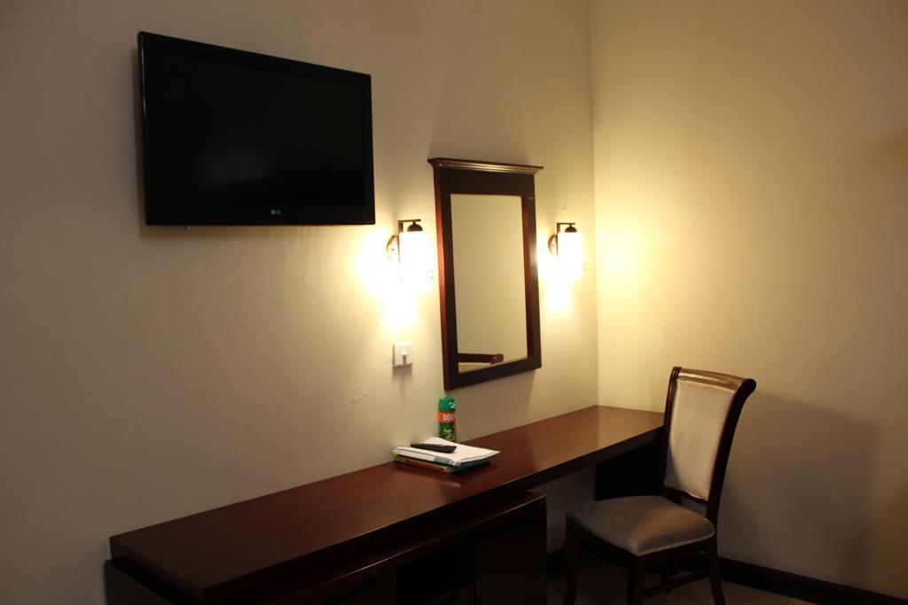 Chamba Valley Exotic Hotel ลุซากา ภายนอก รูปภาพ
