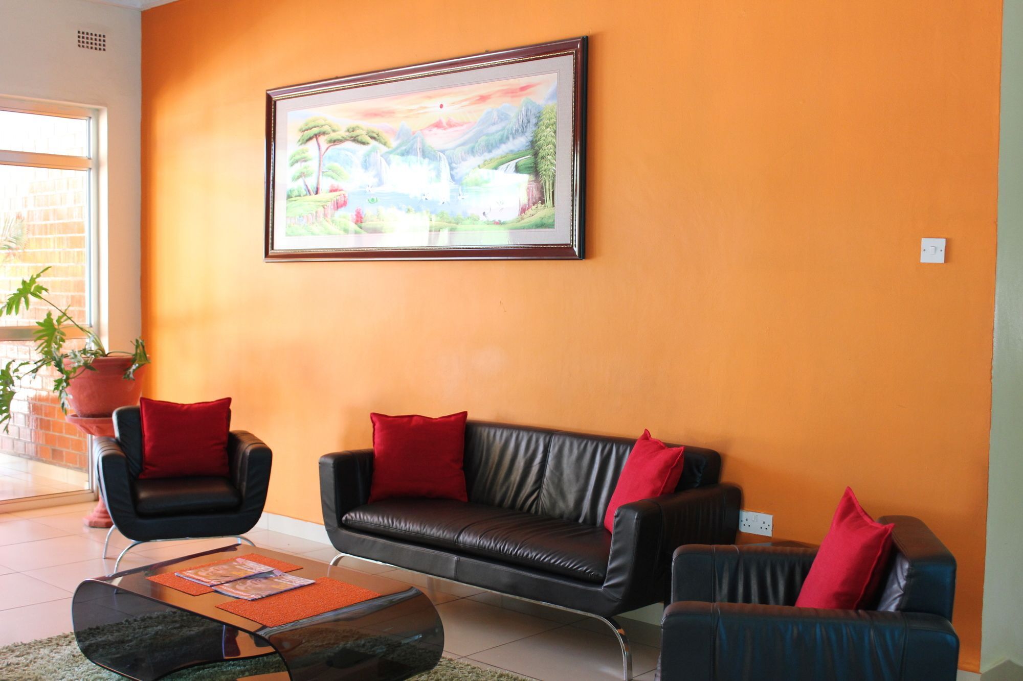 Chamba Valley Exotic Hotel ลุซากา ภายนอก รูปภาพ